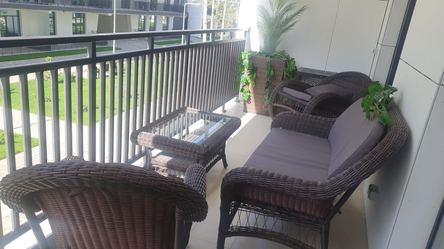 Комплект CHELSEA на балконе